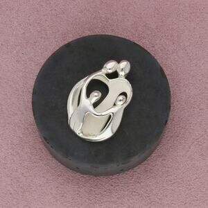 carolyn pollack sterling silver loving family pendant